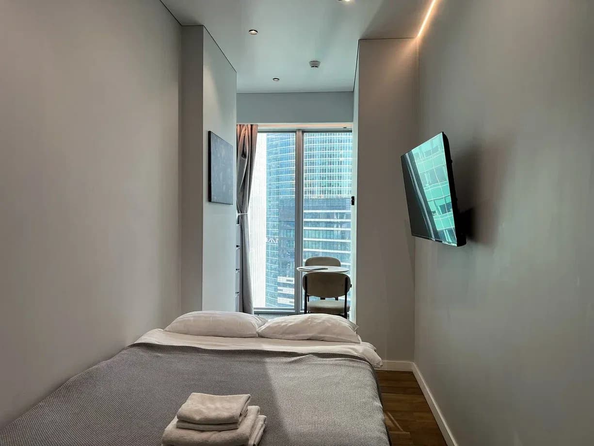 Lumont 32 Studio 1, 32 этаж башни Око в Москва-Сити: общий вид в дневном свете